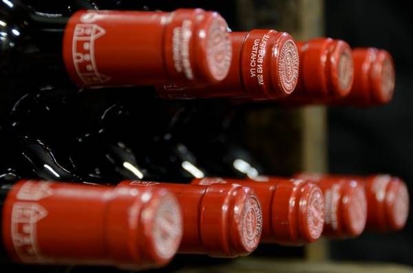 Découvrez Cave a vin 28 bouteilles vente vin en ligne – rangement – meuble